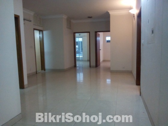 2200 sqft 3 bedroom flat rent at gulshan-2